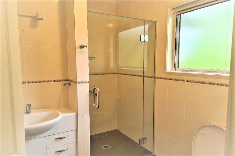 Photo of property in 60 Sidwell Road, Wainui, 0932