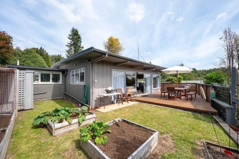 Photo of property in 34 Oxford Road, Lake Rotoma, Rotorua, 3074