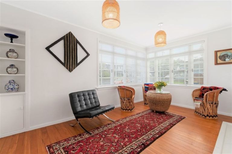 Photo of property in 1/12a Church Street, Devonport, Auckland, 0624