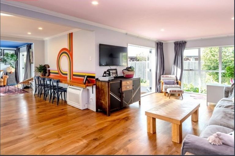 Photo of property in 38b Mcmaster Street, Greytown, 5712