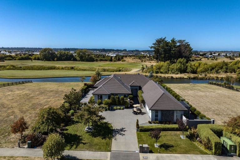 Photo of property in 20 Mapleham Drive, Pegasus, 7612