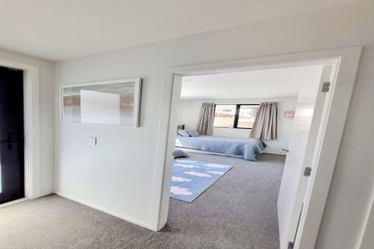 Photo of property in 112b Freyberg Street, Lyall Bay, Wellington, 6022