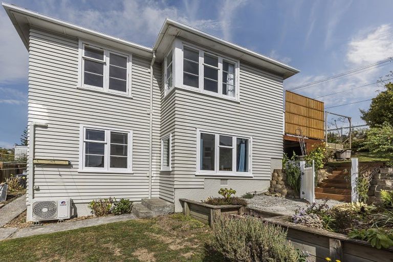 Photo of property in 9 Stephen Street, Johnsonville, Wellington, 6037