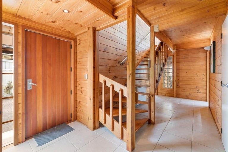 Photo of property in 2/160 Bucklands Beach Road, Bucklands Beach, Auckland, 2012