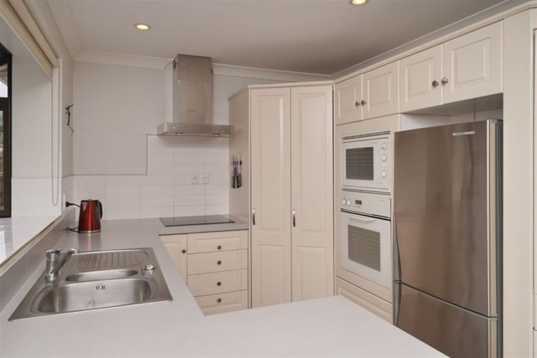 Photo of property in 34 Laing Crescent, Heathcote Valley, Christchurch, 8022