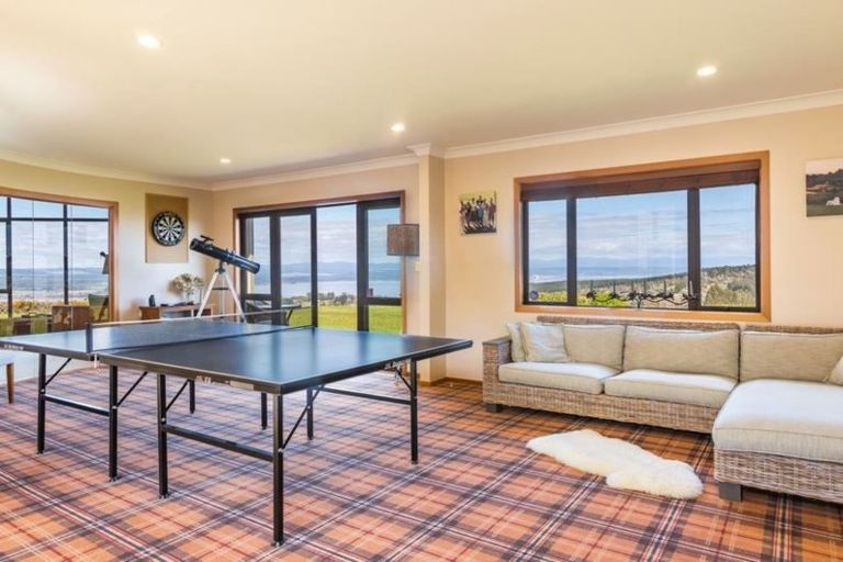 Photo of property in 42 Edge Hill, Acacia Bay, Taupo, 3385