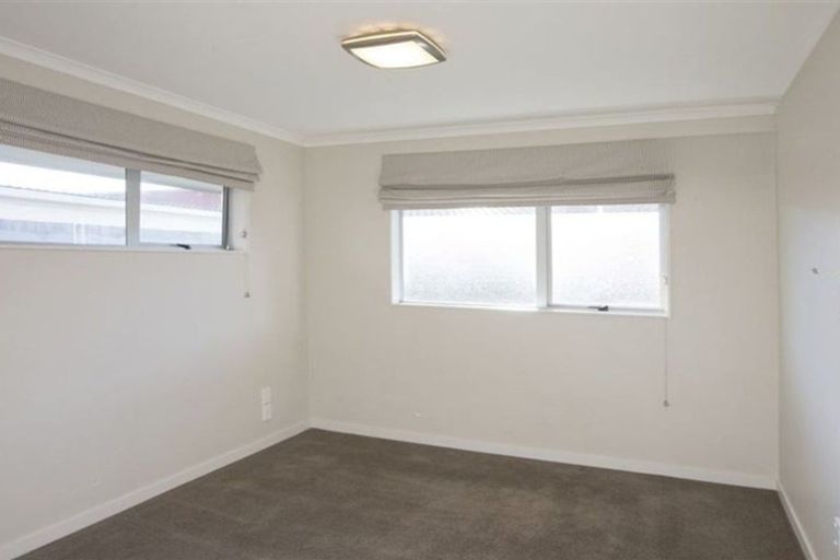 Photo of property in 449a Featherston Street, Palmerston North, 4414