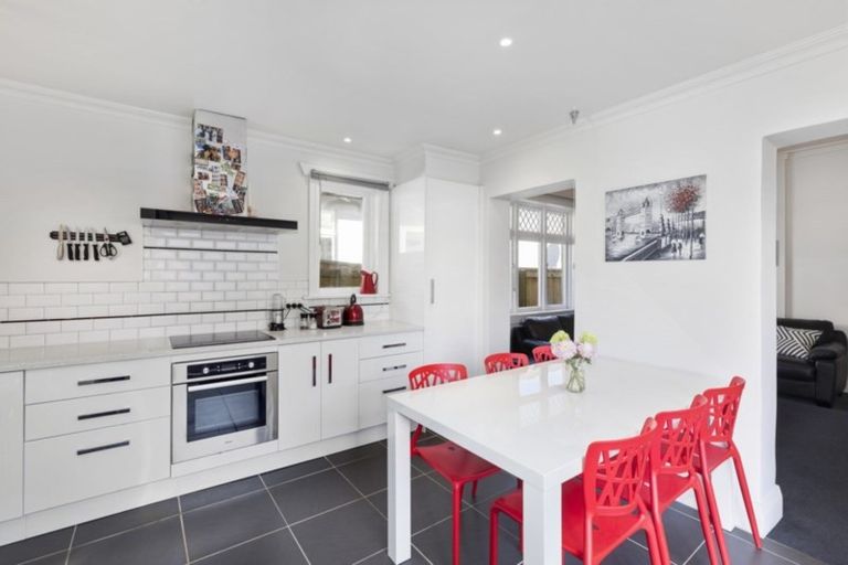 Photo of property in 52 William Street, Petone, Lower Hutt, 5012