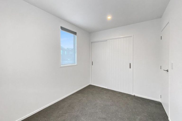 Photo of property in 17b Cessna Crescent, Mangere, Auckland, 2022