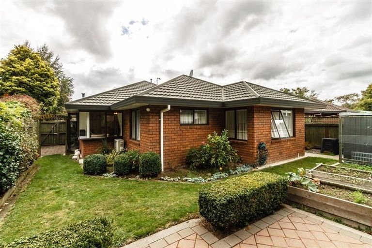 Photo of property in 88 Churchill Avenue, Hokowhitu, Palmerston North, 4410