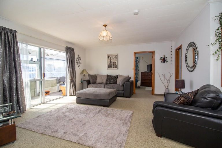 Photo of property in 48 Peel Street, Westport, 7825