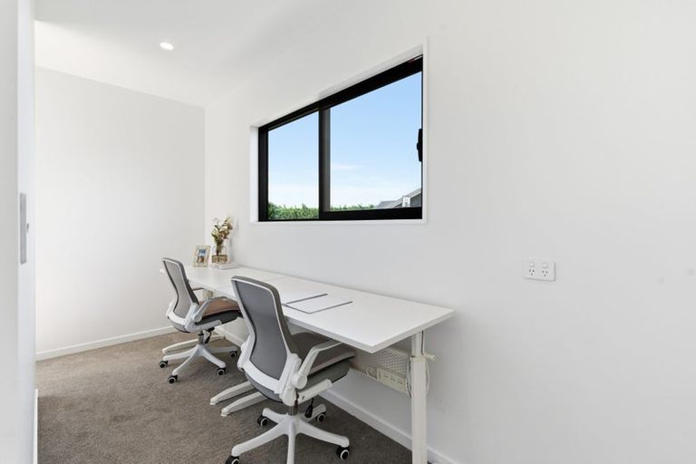 Photo of property in 15 Frank Ernest Crescent, Prebbleton, 7604