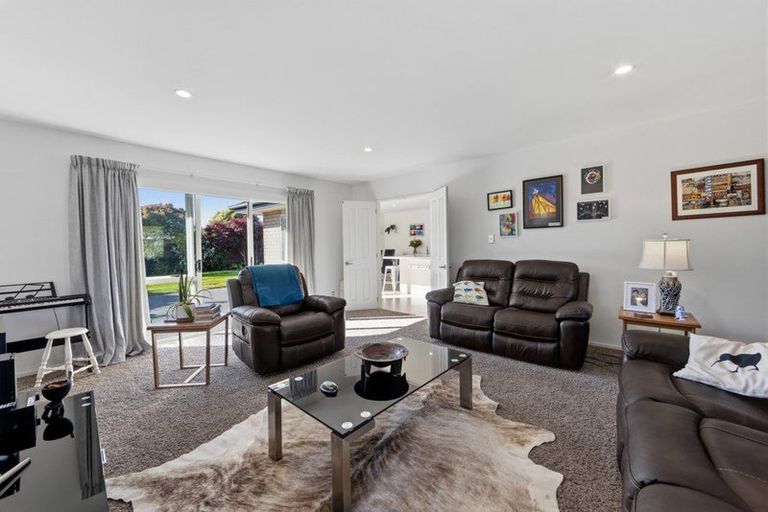 Photo of property in 12 Sophia Gardens, Halswell, Christchurch, 8025