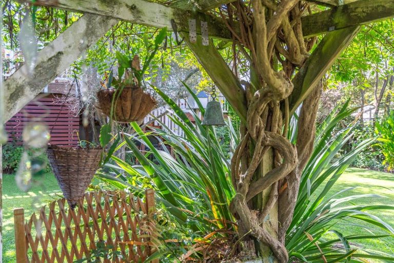 Photo of property in 17 Makora Road, Otaihanga, Paraparaumu, 5036