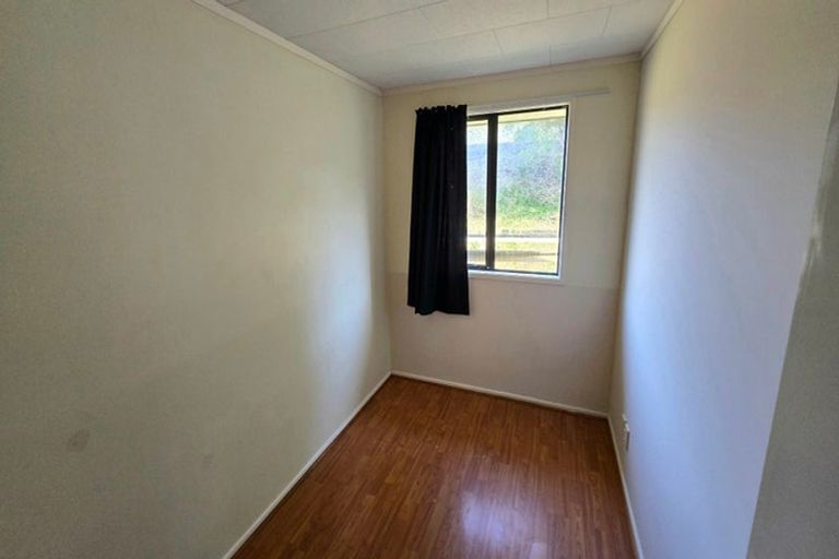 Photo of property in 27 Mary Huse Grove, Manor Park, Lower Hutt, 5019