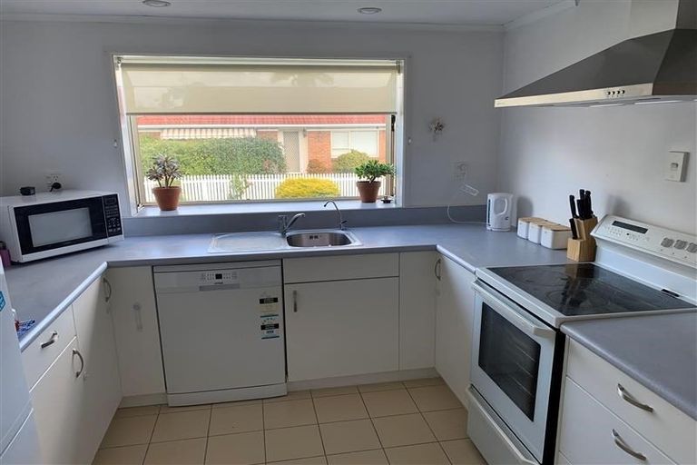 Photo of property in 2/171 Pigeon Mountain Road, Half Moon Bay, Auckland, 2012