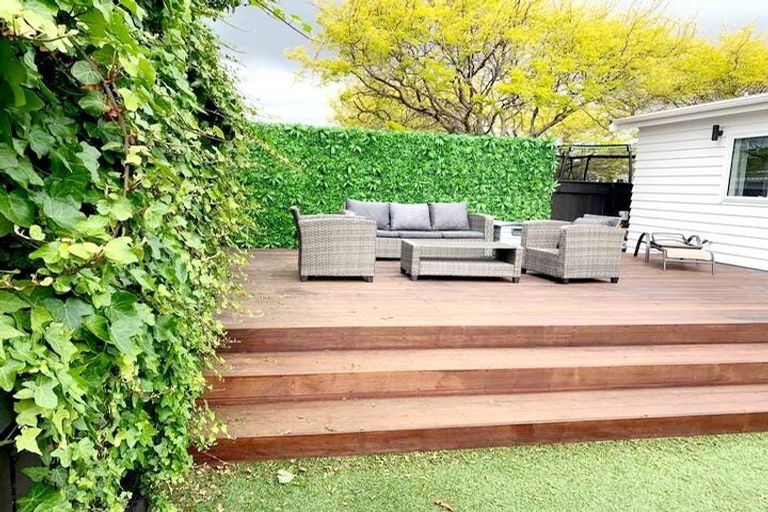 Photo of property in 10 Plunket Avenue, Petone, Lower Hutt, 5012