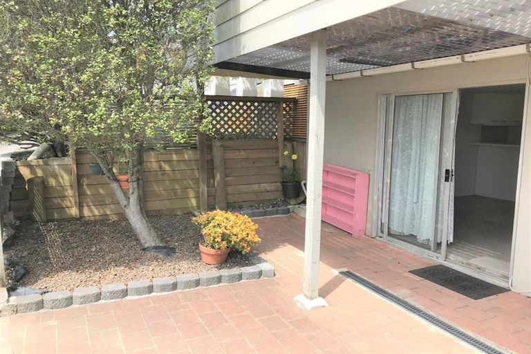 Photo of property in 1/28 Colum Place, Bucklands Beach, Auckland, 2014