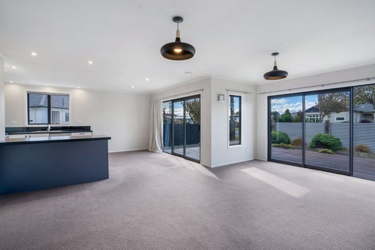 Photo of property in 19 Queen Street, Winton, 9720