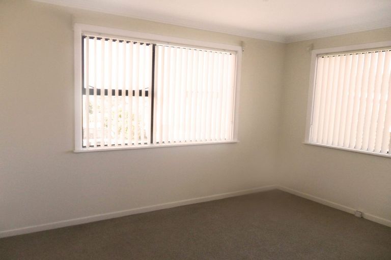 Photo of property in 40 Cunliffe Street, Johnsonville, Wellington, 6037