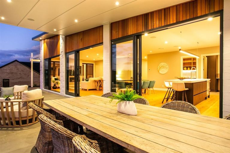 Photo of property in 61 Grayson Road, Wainui, Silverdale, 0992