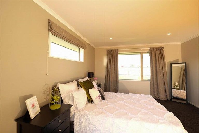 Photo of property in 12 Ormandy Court, Amberley, 7410