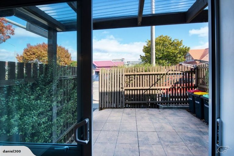 Photo of property in 2/290 Barbadoes Street, Christchurch Central, Christchurch, 8011