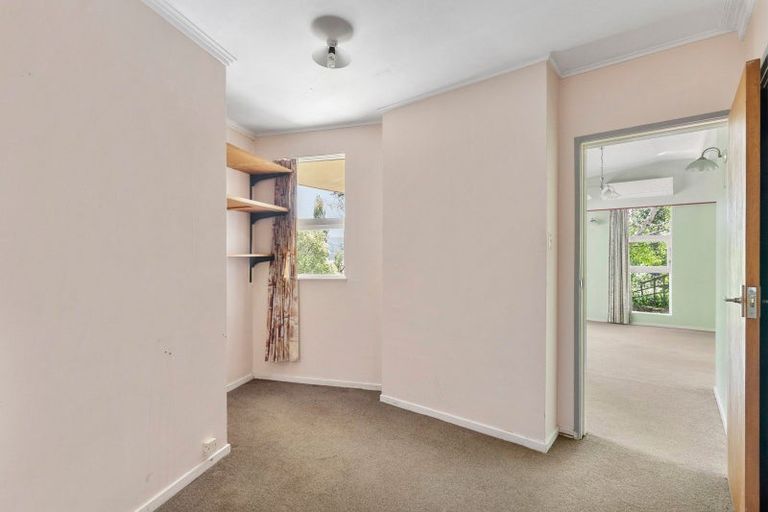 Photo of property in 19 Wyndham Road, Pinehaven, Upper Hutt, 5019