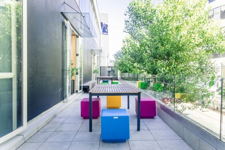 Photo of property in Breeze Plaza, 1002/57 Manners Street, Te Aro, Wellington, 6011