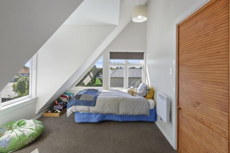 Photo of property in 1/53 Aorangi Road, Bryndwr, Christchurch, 8053