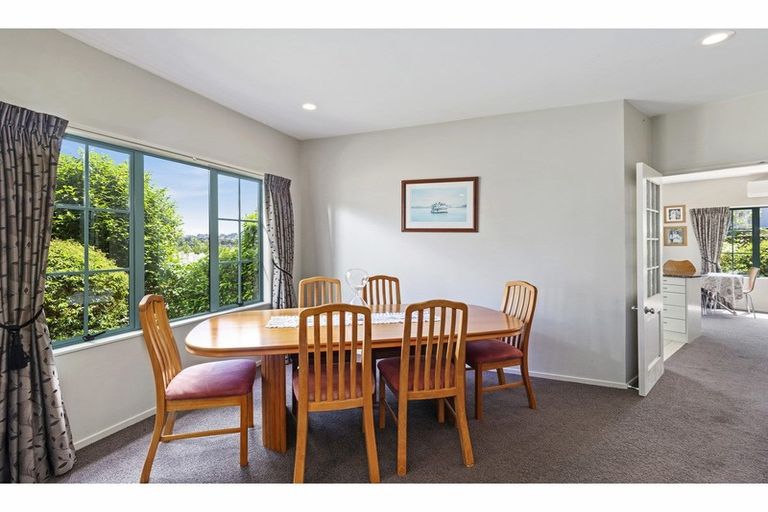 Photo of property in 127a Browns Bay Road, Browns Bay, Auckland, 0630