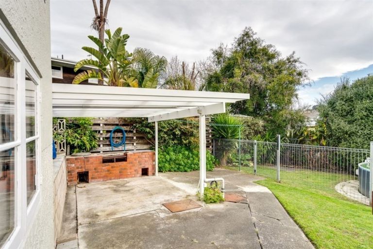 Photo of property in 128 Avondale Road, Greenmeadows, Napier, 4112