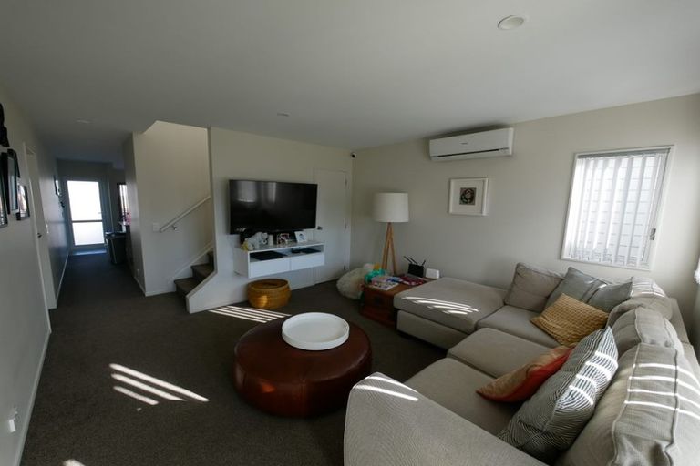 Photo of property in 61 Tribute Loop, Takanini, 2112