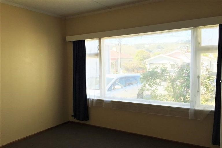 Photo of property in 22 Severn Street, Island Bay, Wellington, 6023