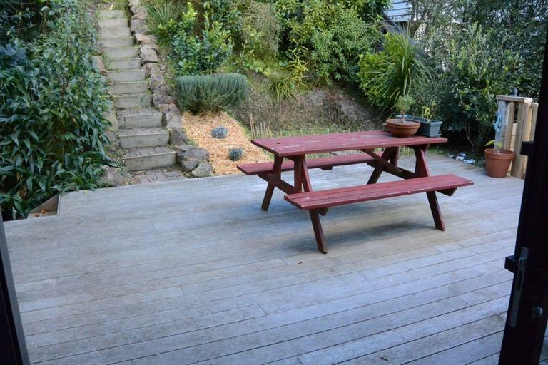 Photo of property in 325a Muritai Road, Eastbourne, Lower Hutt, 5013