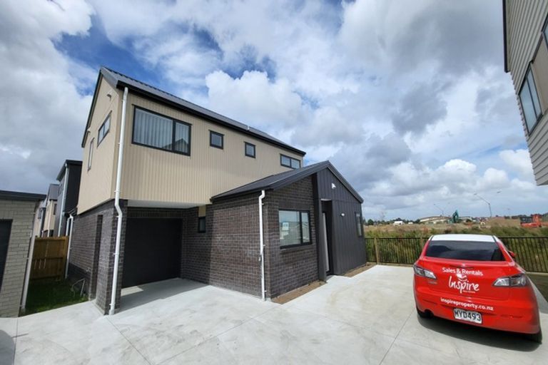 Photo of property in 43 Black Beech Crescent, Takanini, 2110