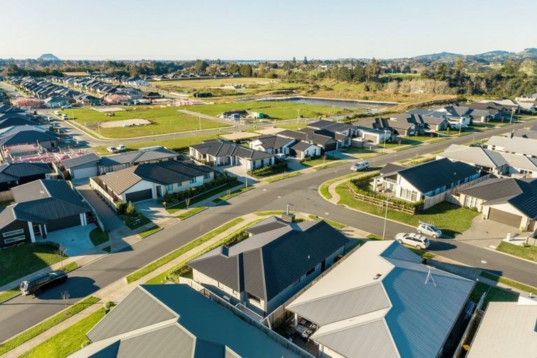 Photo of property in 2 Rotomanu Place, Pyes Pa, Tauranga, 3112