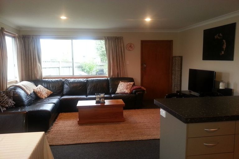 Photo of property in 2/62 Gloucester Street, Greenmeadows, Napier, 4112
