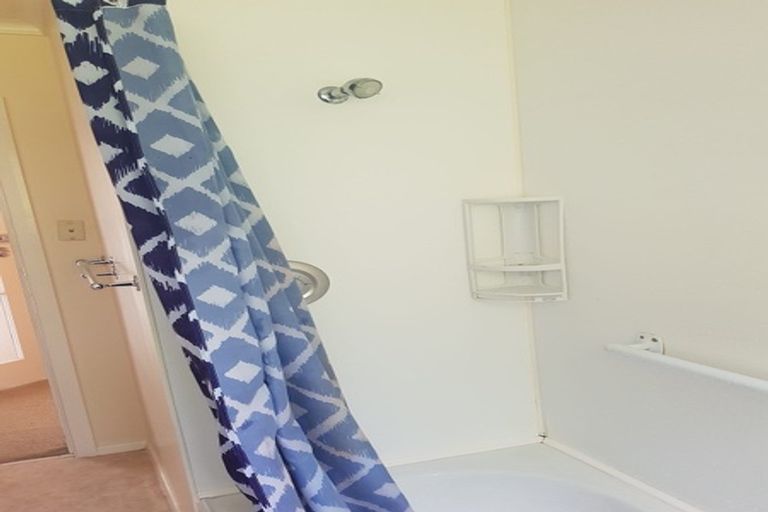 Photo of property in 72 Duthie Street, Karori, Wellington, 6012