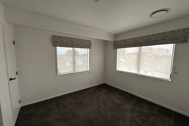 Photo of property in 10a Hayley Grove, Papamoa Beach, Papamoa, 3118