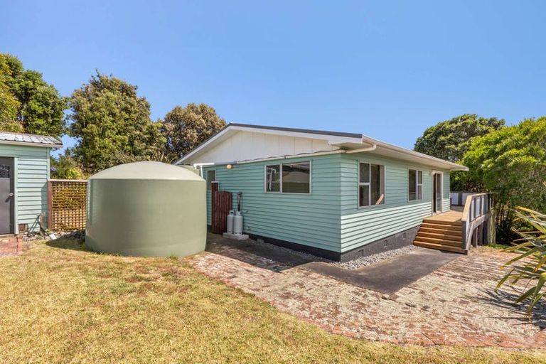 Photo of property in 847 Hokio Beach Road, Hokio Beach, Levin, 5571
