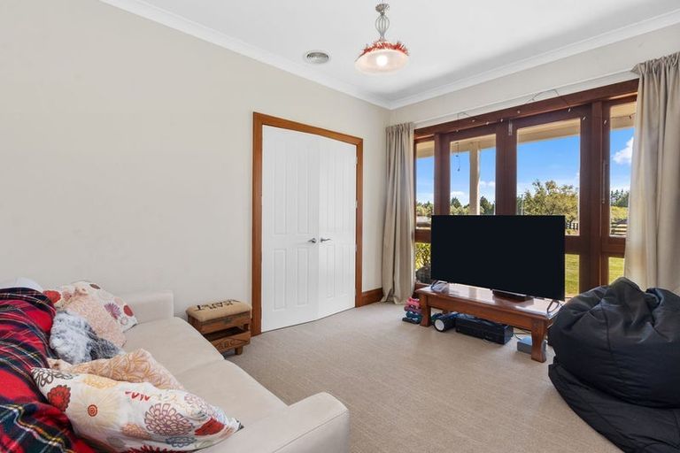 Photo of property in 643 Yaldhurst Road, Yaldhurst, Christchurch, 7676