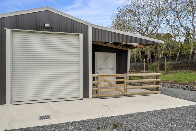 Photo of property in 16 Robinson Road, Coatesville, Albany, 0793