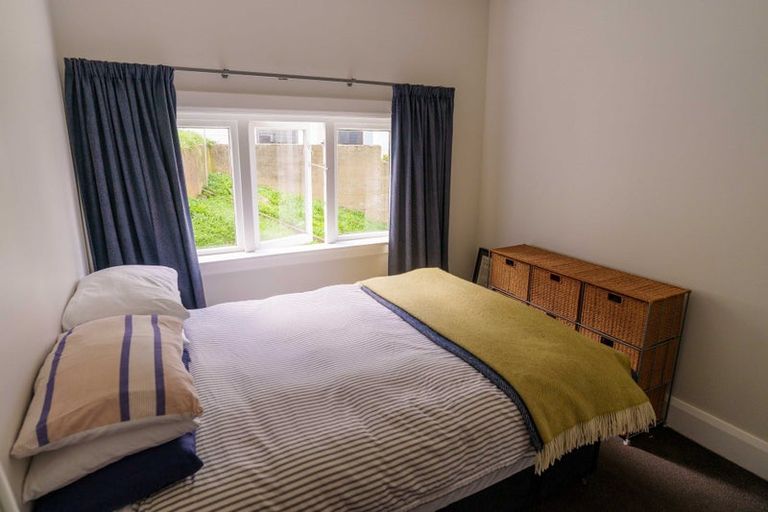 Photo of property in 2/77 Maida Vale Road, Roseneath, Wellington, 6011