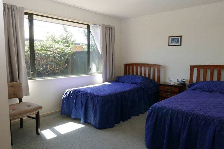 Photo of property in 2/21 Donegal Street, Belfast, Christchurch, 8051