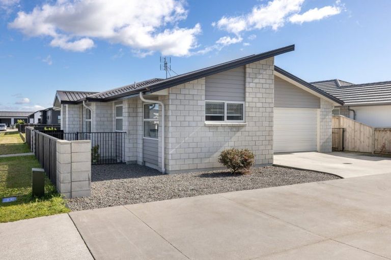 Photo of property in 45 Union Drive, Papamoa, 3118