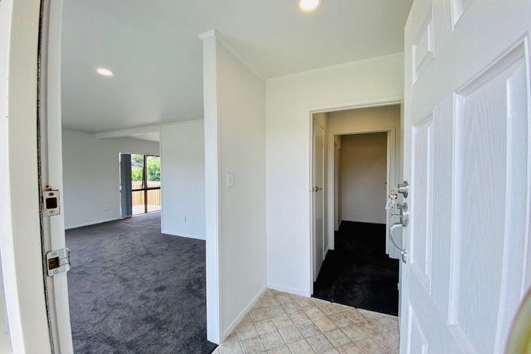 Photo of property in 12 Fourth View Avenue, Beachlands, Auckland, 2018
