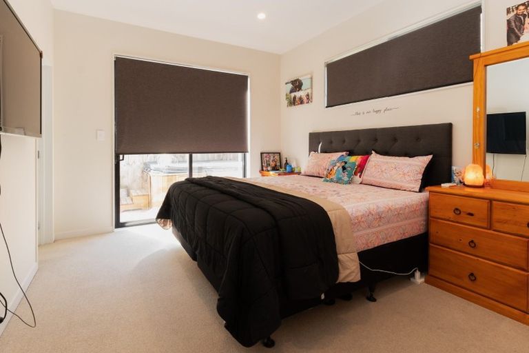 Photo of property in 58 Accolage Boulevard, Kumeu, 0810