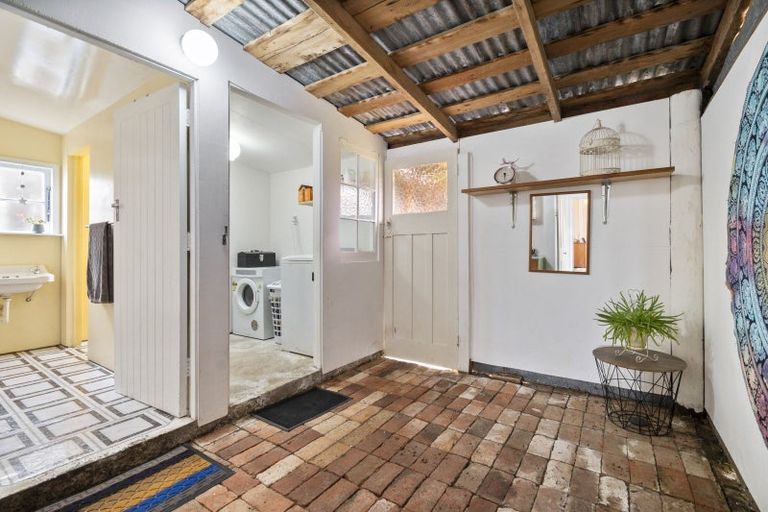 Photo of property in 5 Alexander Street, Ohingaiti, Hunterville, 4785