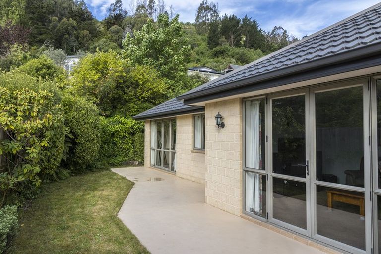 Photo of property in 2/69 Bowenvale Avenue, Cashmere, Christchurch, 8022